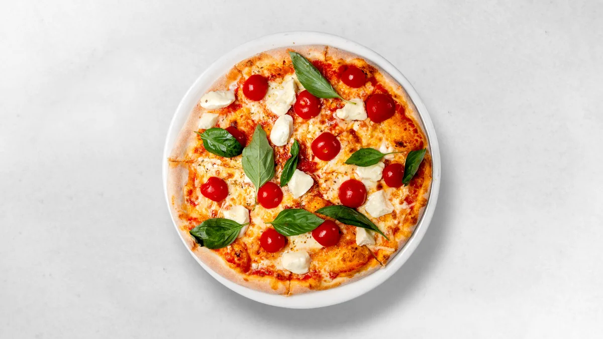 Pizza Caprese
