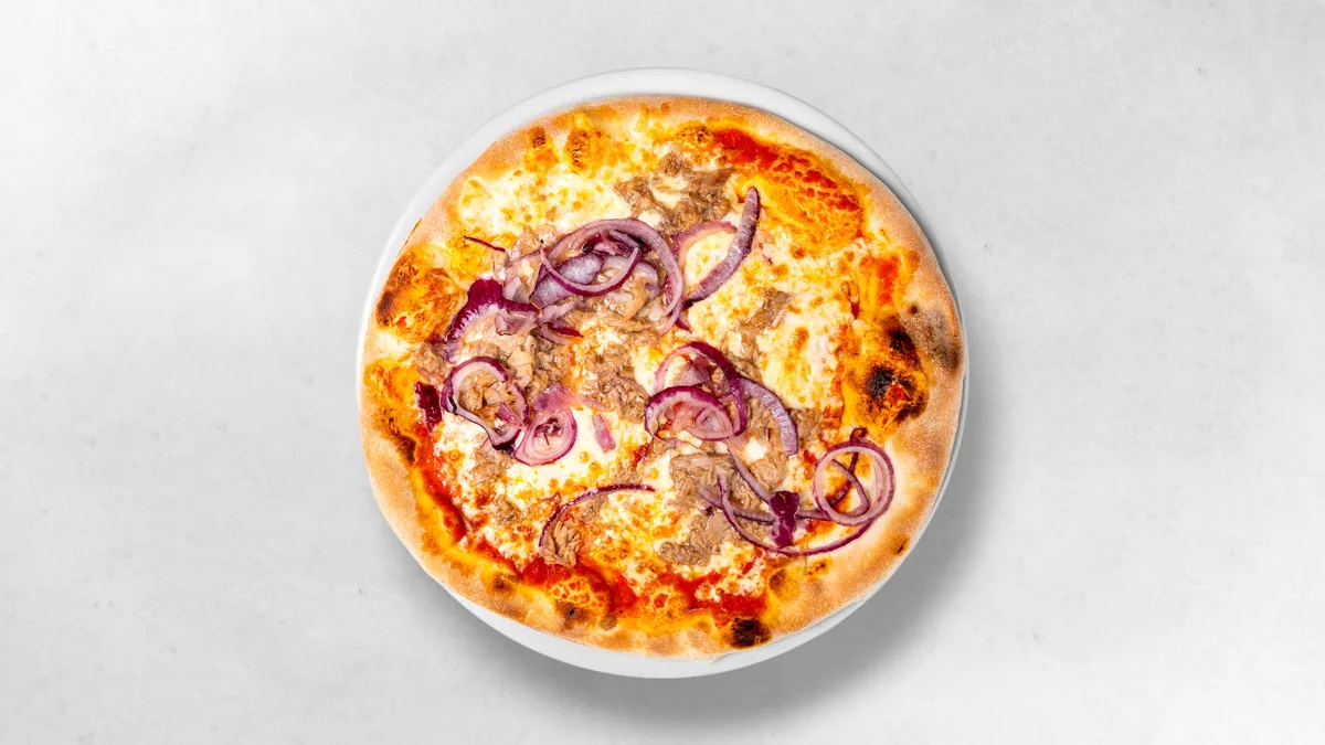 Pizza Tonno