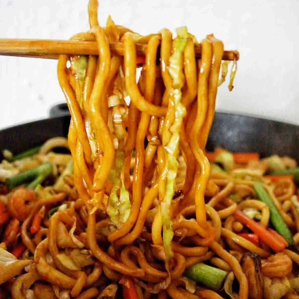 32A. Yaki-Udon sült tészta marhahússal