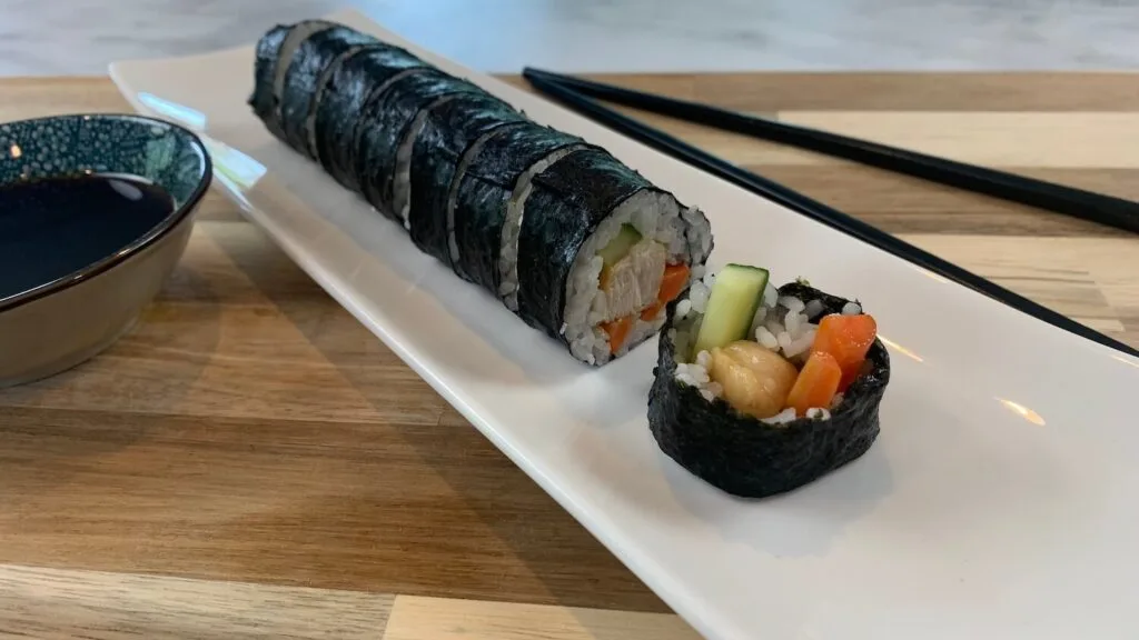 F6. Kalifornia futo big maki