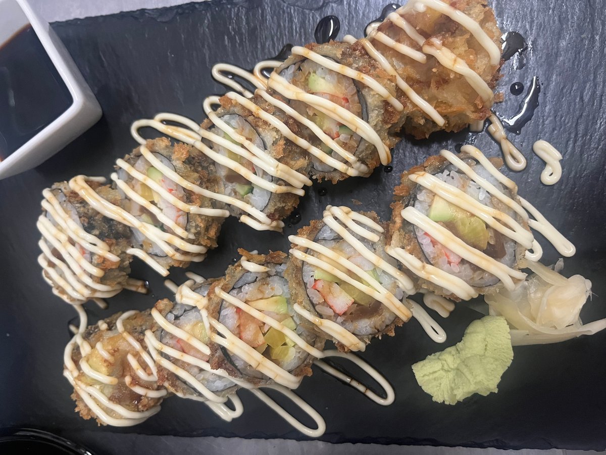 SR3. Tonhal tempura extra nagy maki