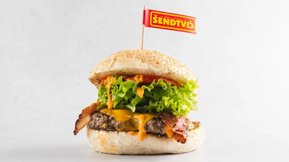 Šentviški bacon burger