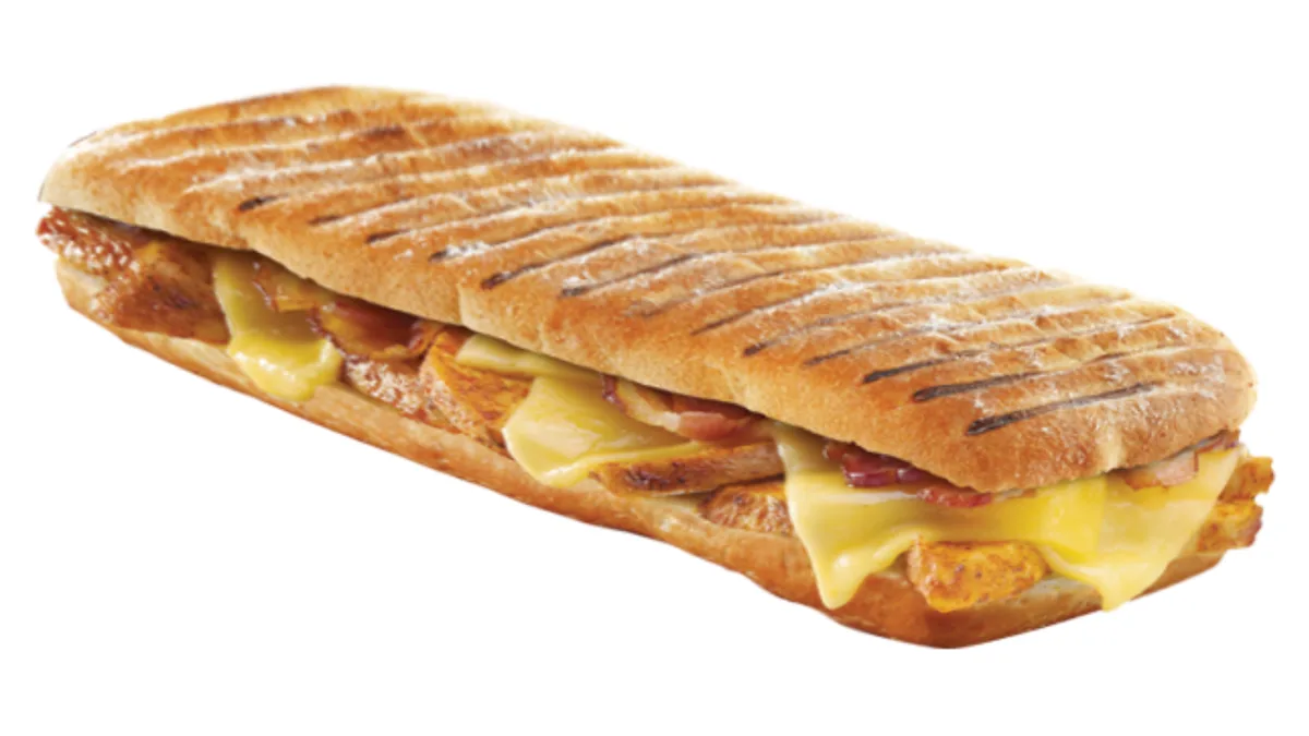 Cheesy chicken sendvič