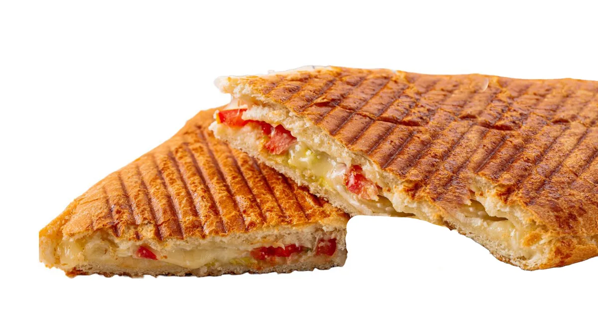 Salami sendvič