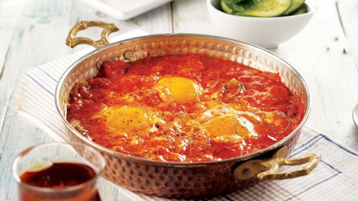 Menemen with eggs