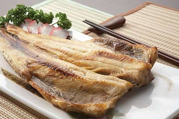 Grilled Atka mackerel 임연수어구이