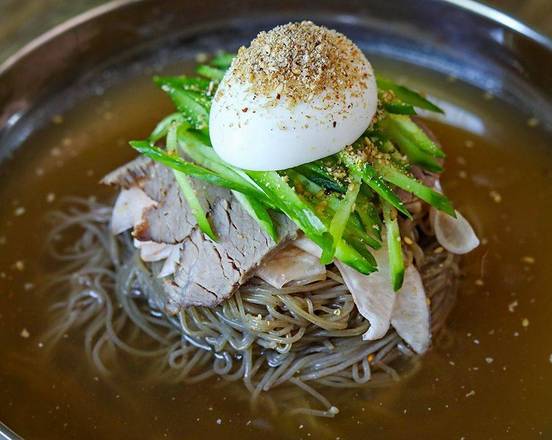 Naengmyun (Cold Noodle Broth) 물냉면