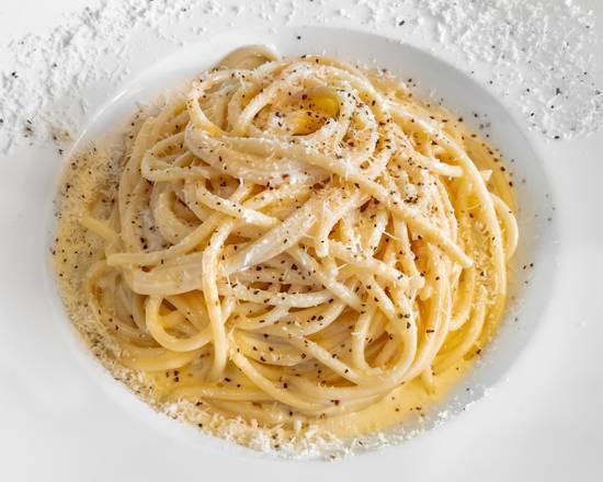 Cacio e Pepe (Homemade Pasta)