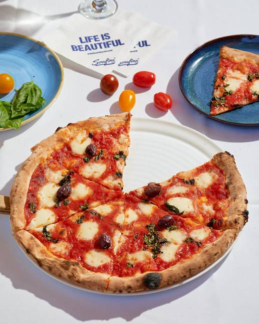 Margherita Pizza (La Pizza- 14")