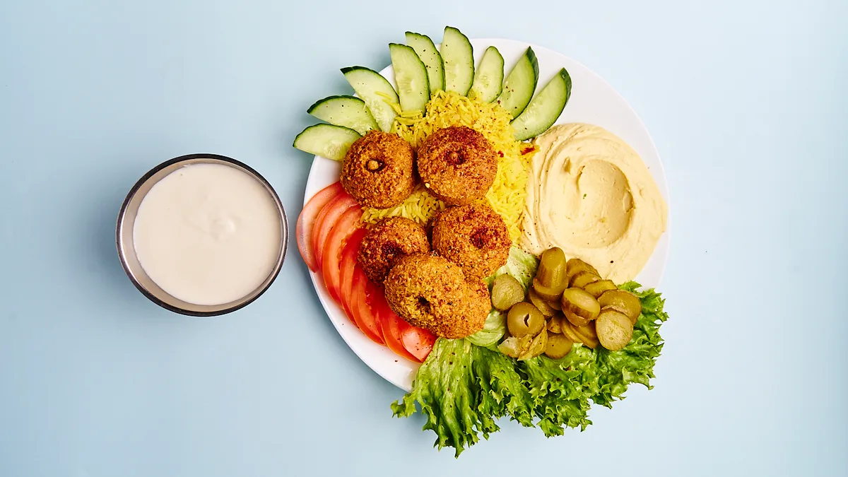 38. Falafel-Teller