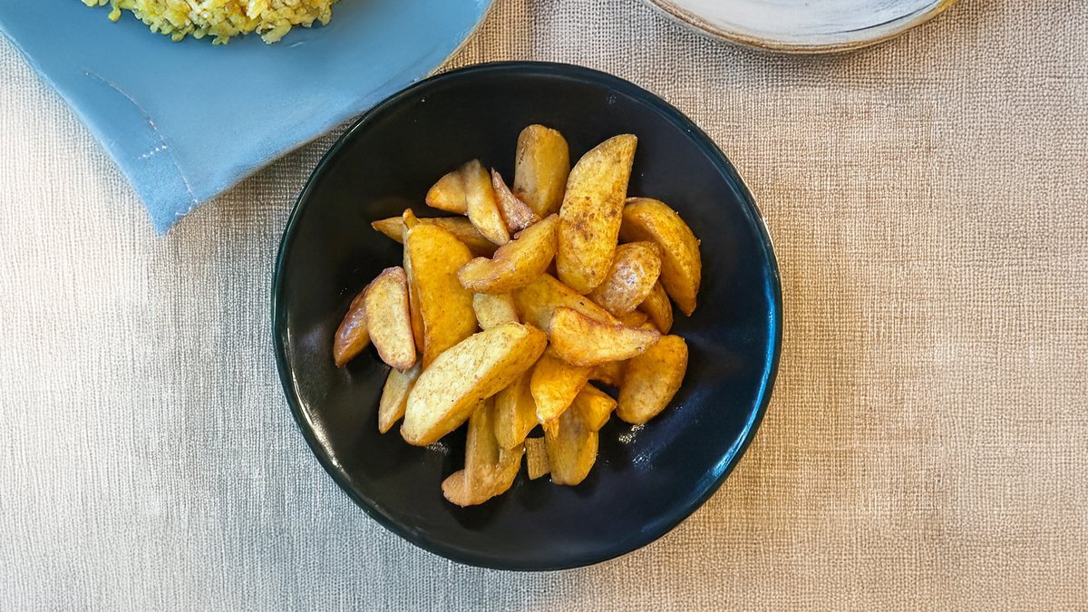 Cartofi prăjiți wedges