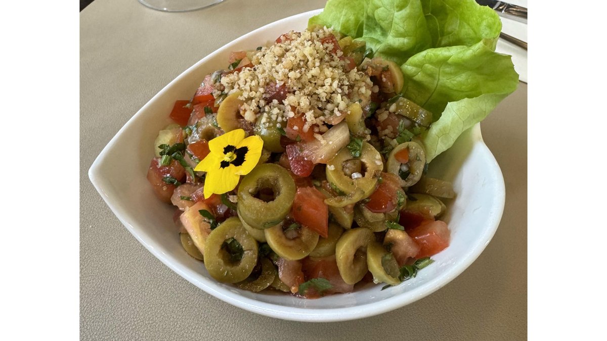 Salată de măsline