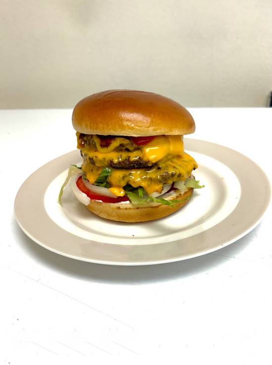 Triple cheeseburger