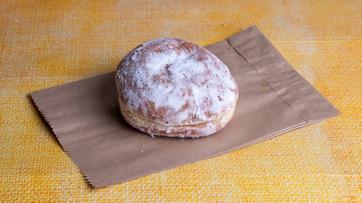 Donut με Ζάχαρη Άχνη και Γέμιση Σοκολάτας