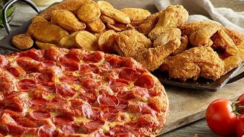 Large PCM (15" Pizza, Chicken and Mojo)