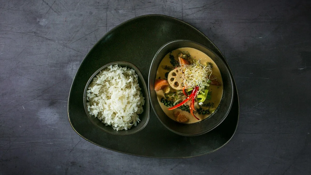 Rdeči tajski curry z gamberi