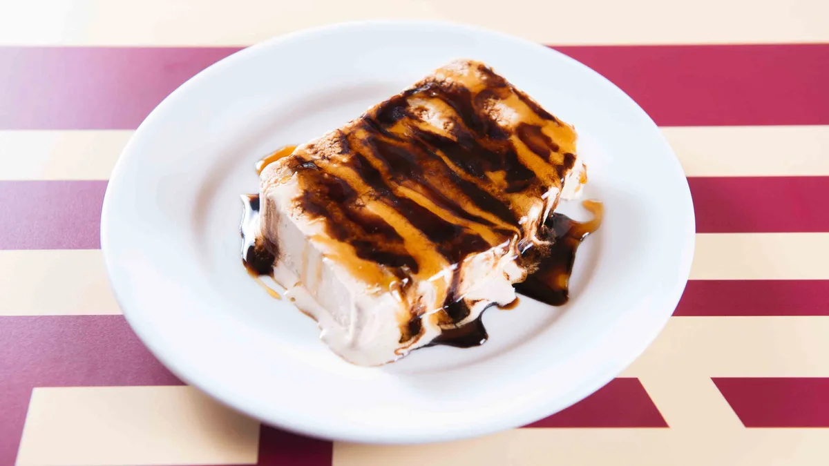 129. Praline Ice Cream Whole Portion