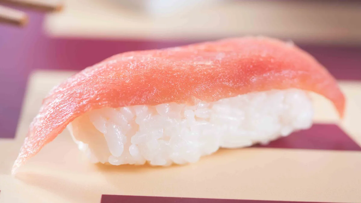 18. Tuna Nigiri
