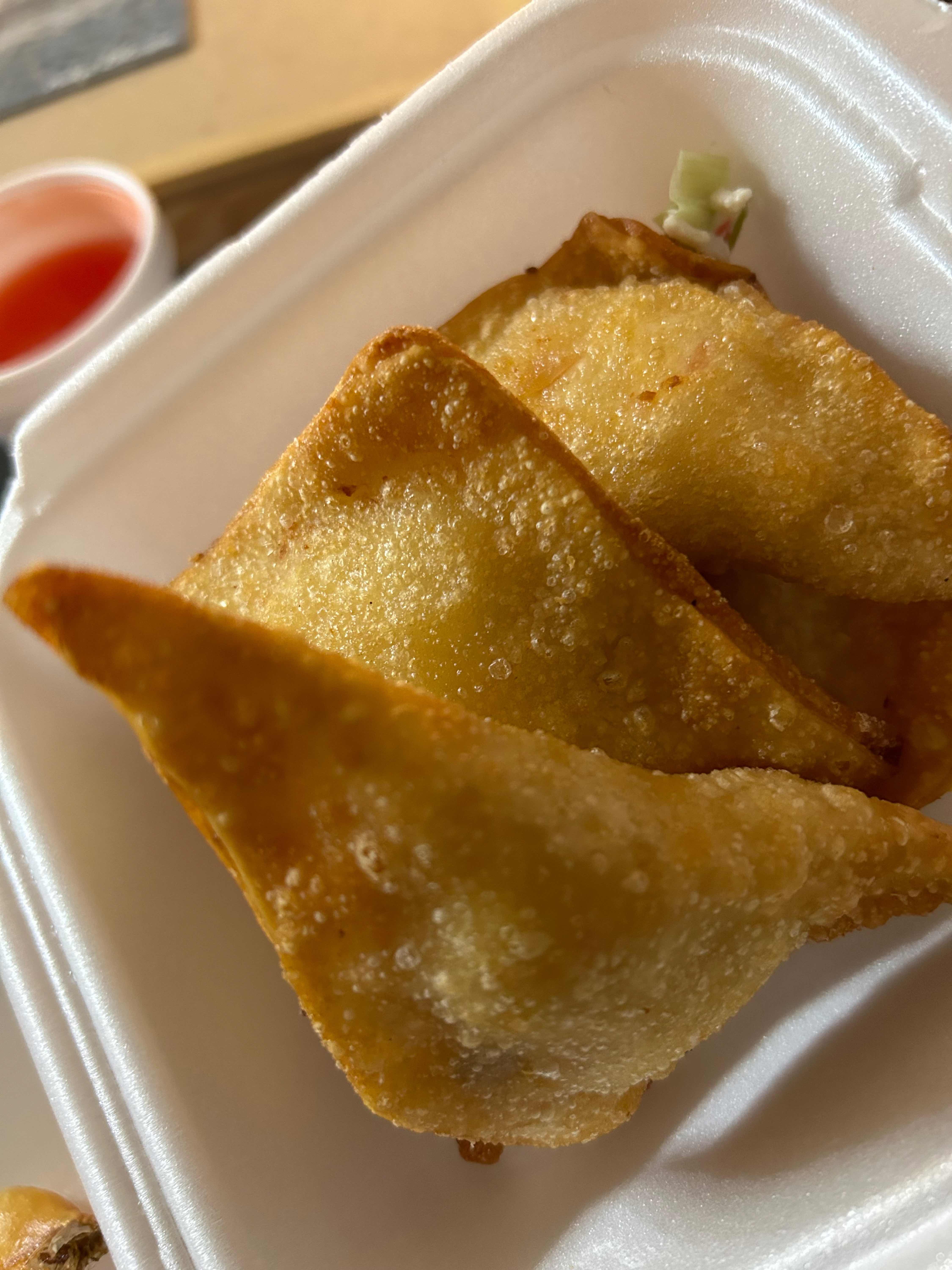 Crab Rangoons (6)
