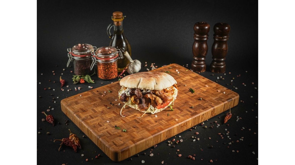Döner Coressy de vită + 2 sosuri