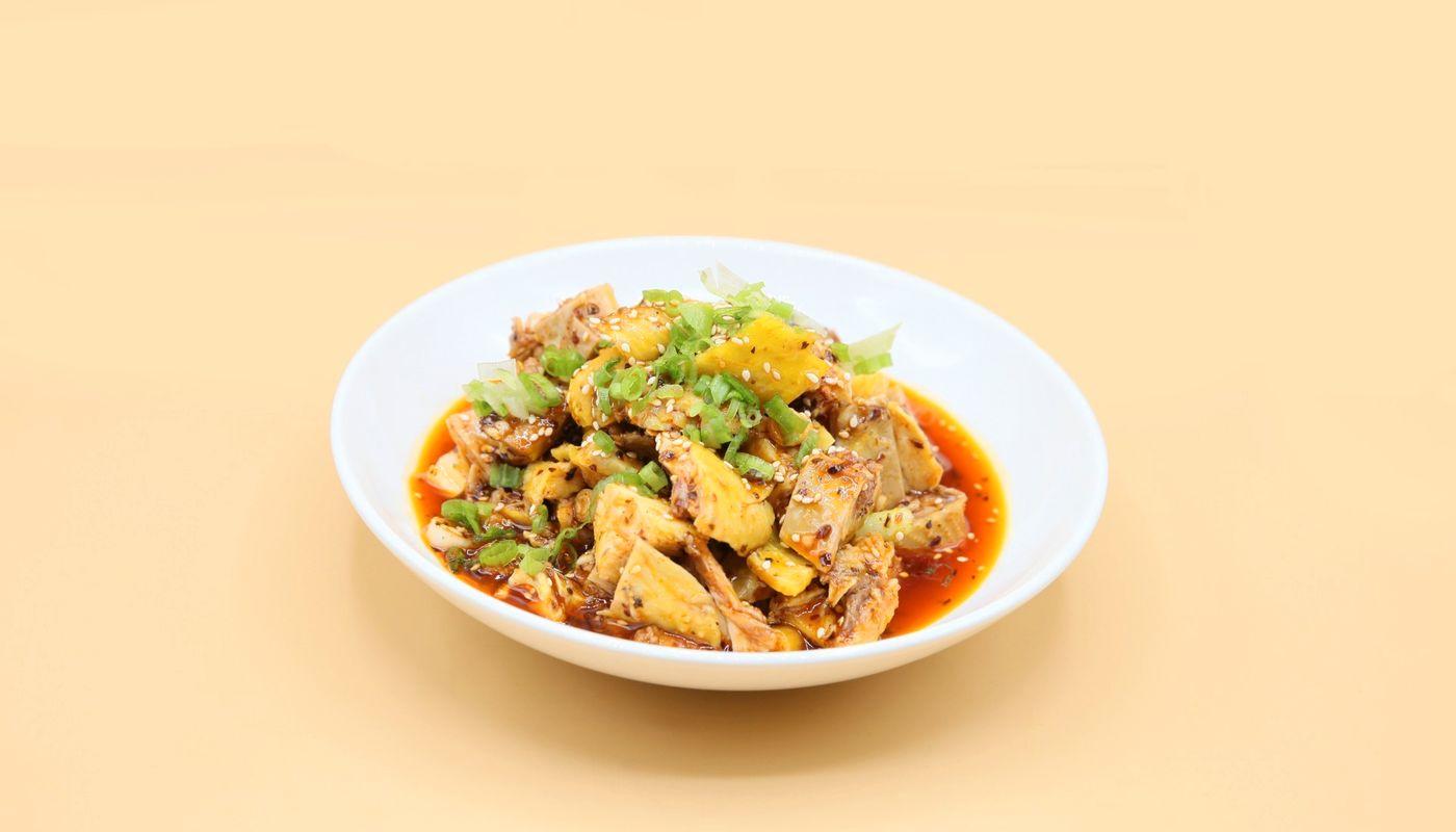 Chicken In Chili Sauce (Medium Spicy) 麻辣土鸡🌶️🌶️