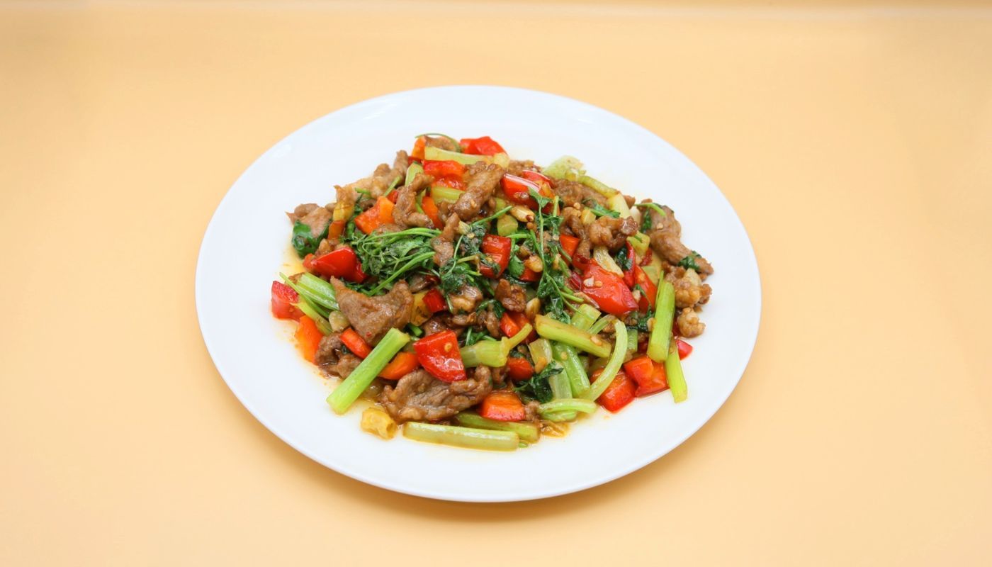 Hunan Style Sautéed Lamb (Medium Spicy ) 韶山小炒羊🌶️🌶️