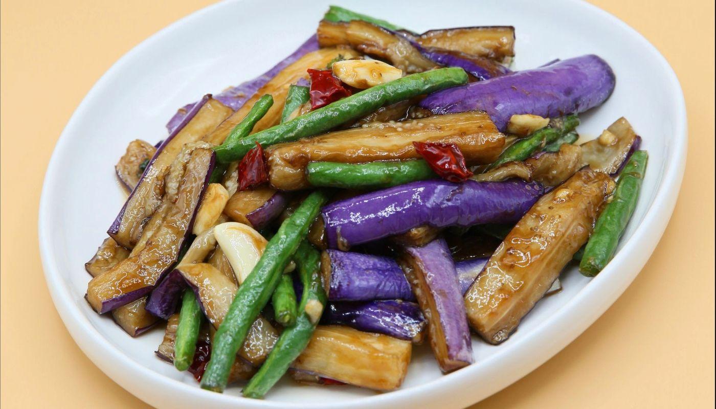 Sautéed Eggplants With Green Beans (Small Spicy) 豆角烧茄子🌶️