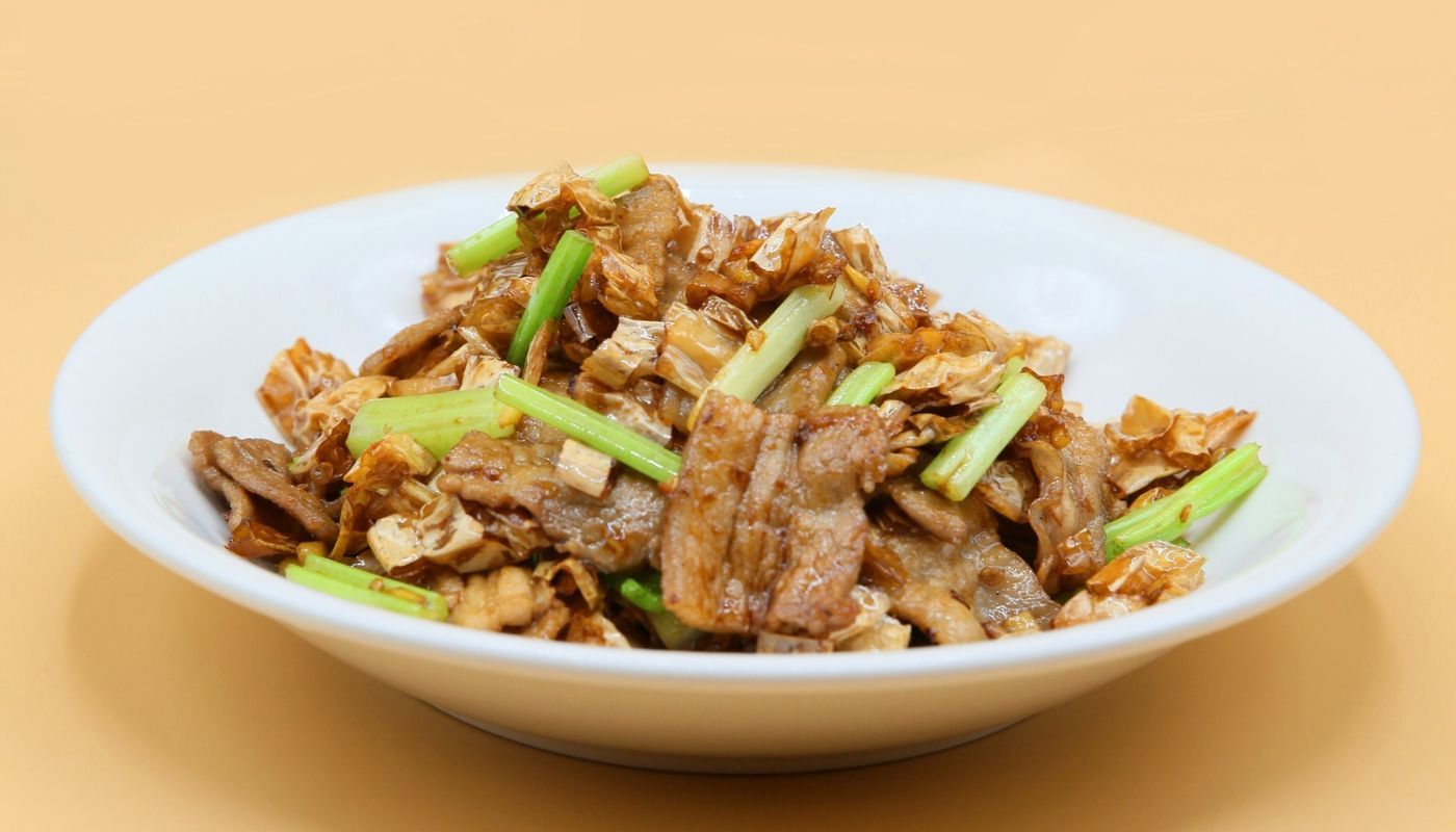 Sautéed White Pepper With Sliced Pork 白辣椒炒肉🌶️🌶️