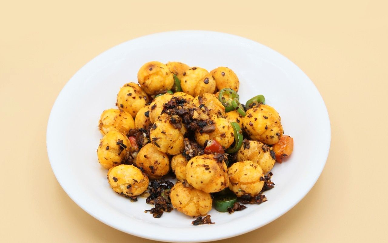 Stir-Fried Sweet Dumplings With Preserved Vegetables (Small Spicy) 外婆菜炒汤圆🌶️