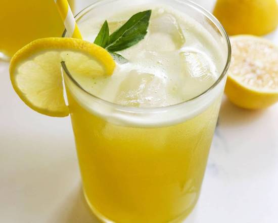 20oz Strawberry  lemonade