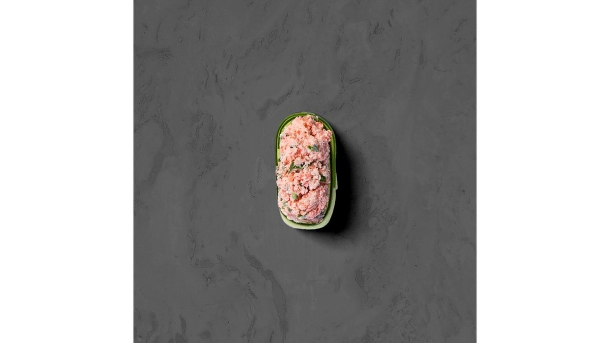 Gunkan Cucumber Crab