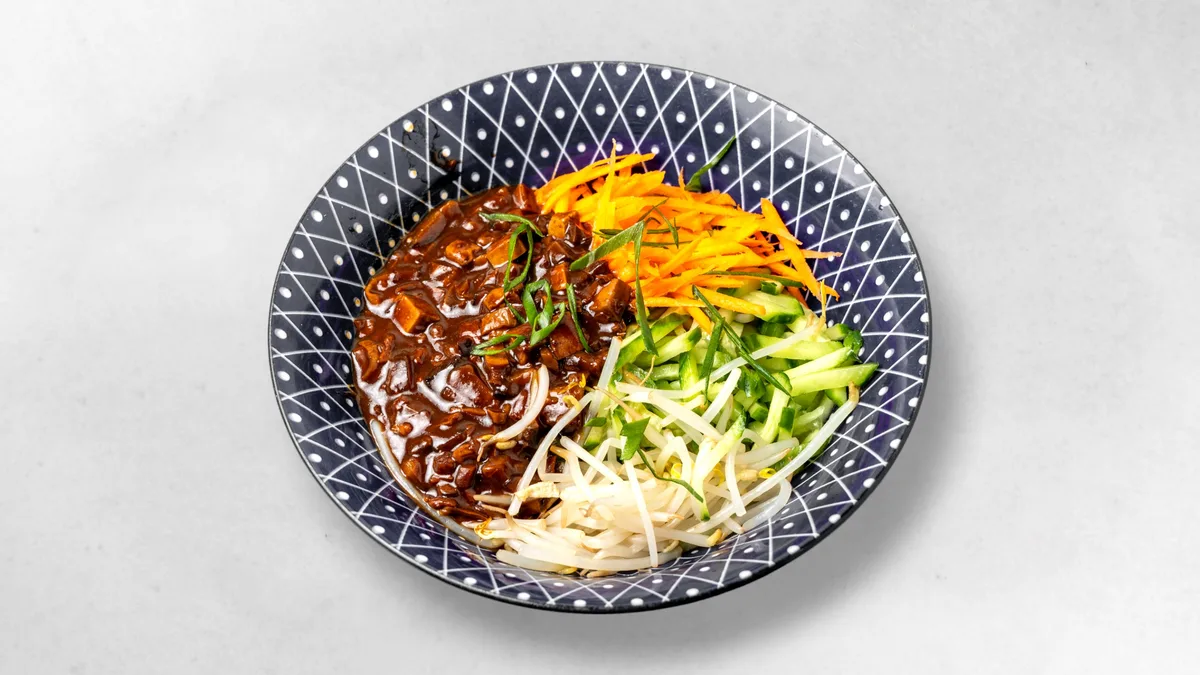 素炸醬麵 | Vegane "Zaziang" Nudeln