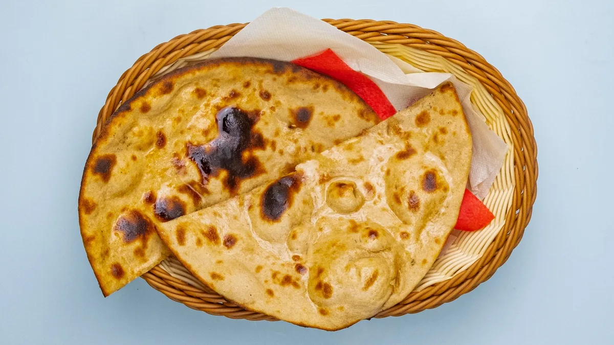 18. Käse Naan