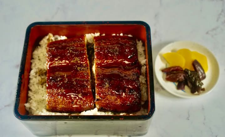 (D)Eel Unaju Don
