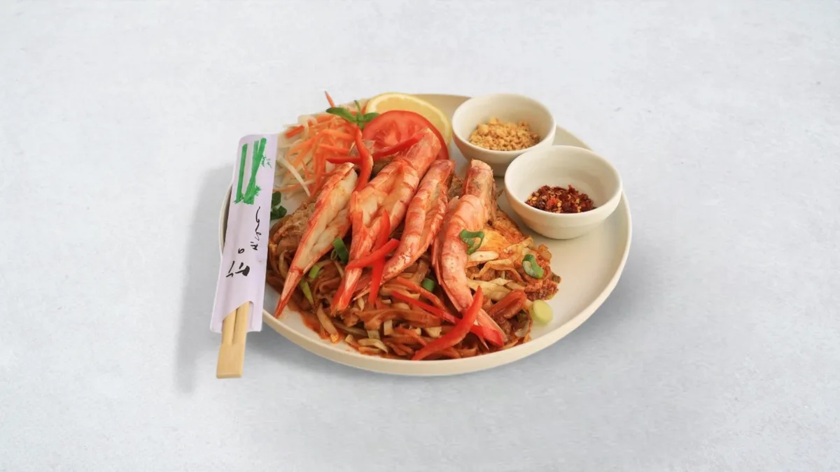 Pad Thai fried noodles