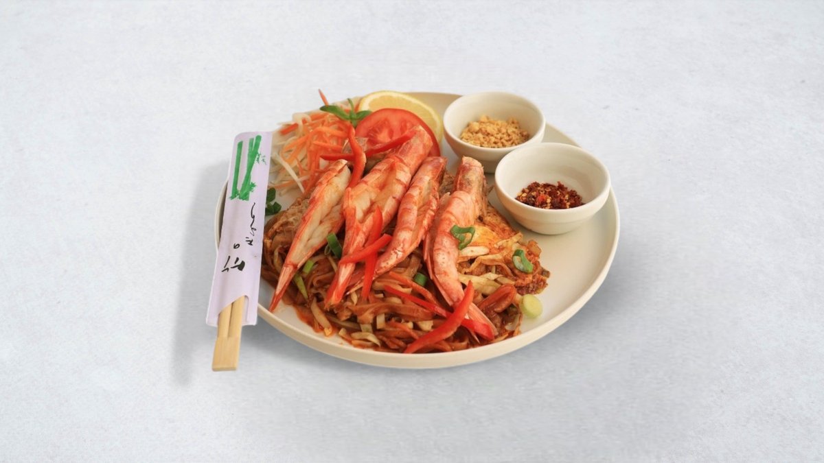 Pad Thai fried noodles