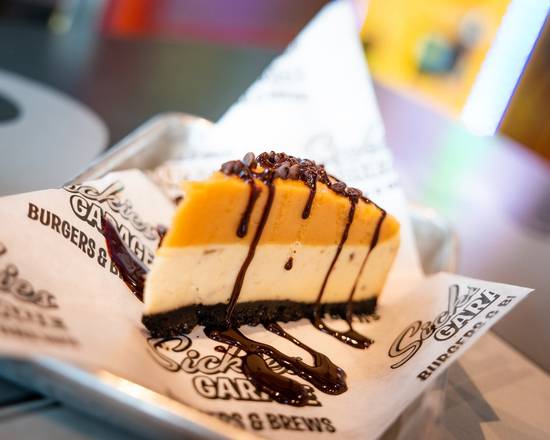 Peanut Butter and Banana Cheesecake