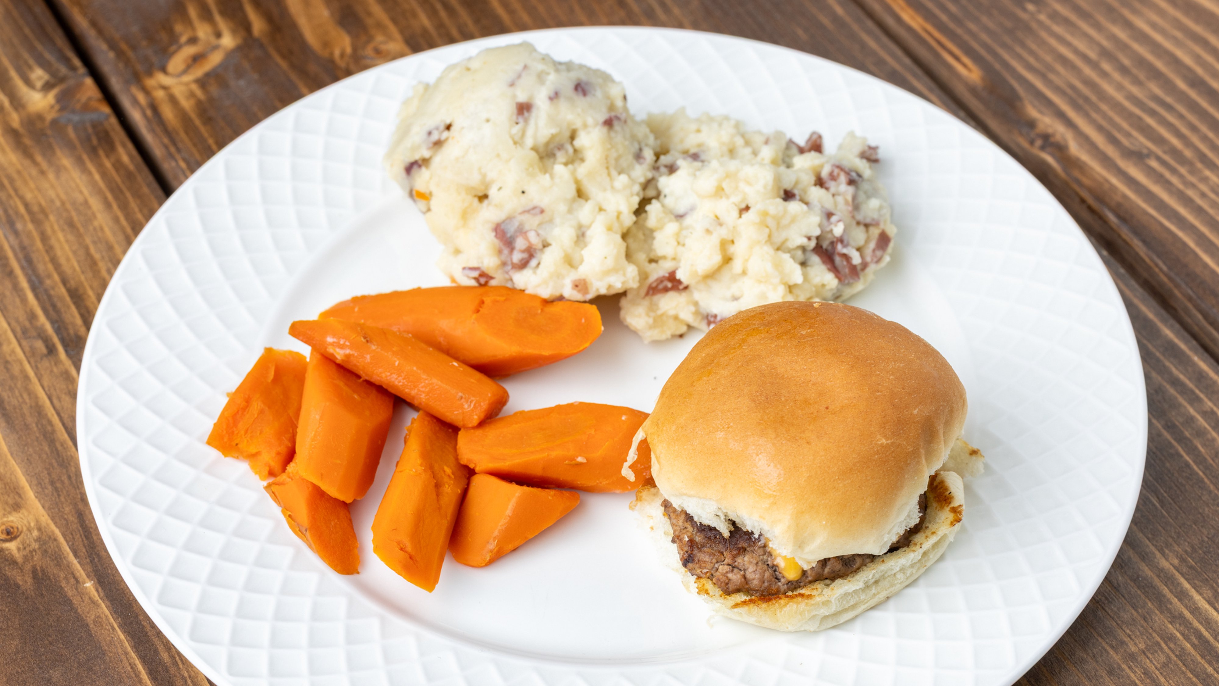Kids Mini Cheeseburger with Mashers and Carrots
