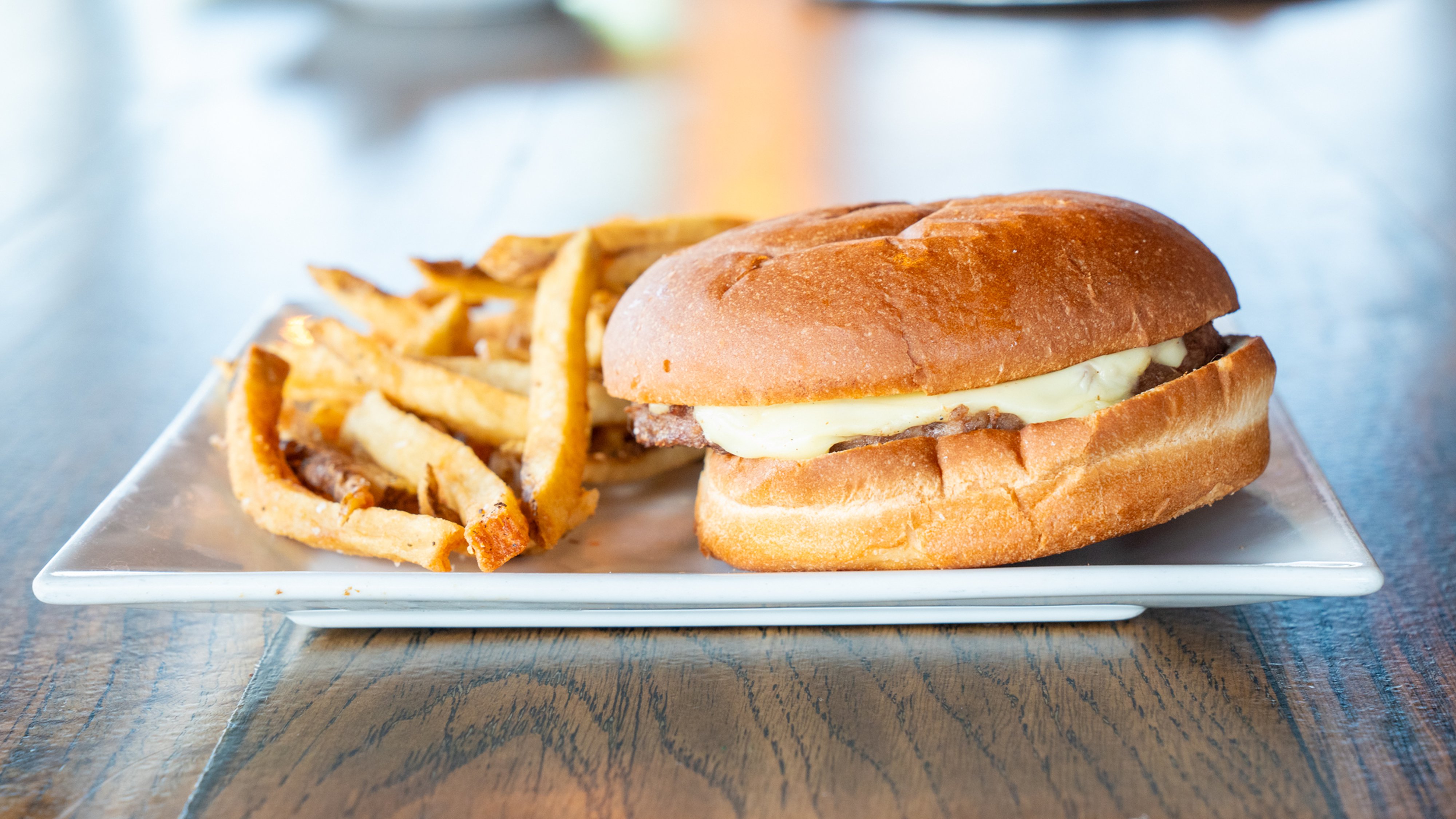 Kids Cheeseburger
