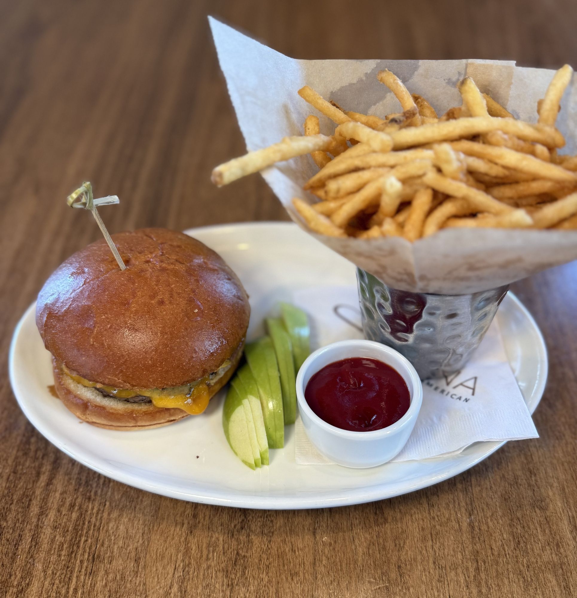 Kids Cheeseburger