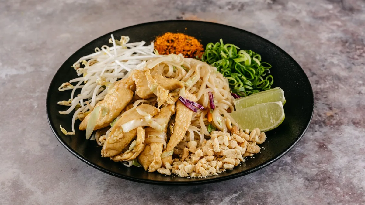 Pad thai s povrćem (62)