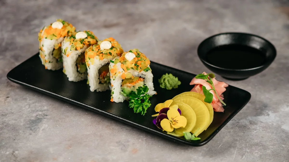 Uramaki vegetarijanski Šareni maki