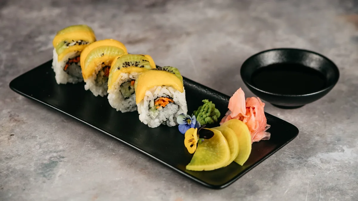 Uramaki vegetarijanski Izakaya rolica