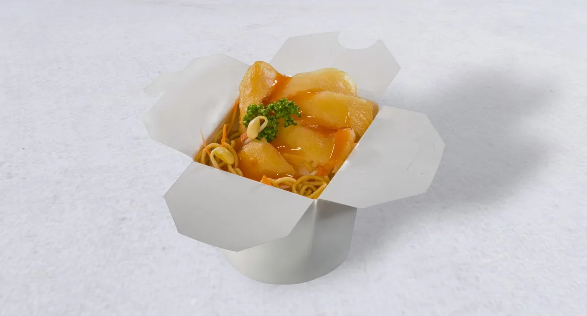 BOX IV Makaron z chrupiącym kurczakiem