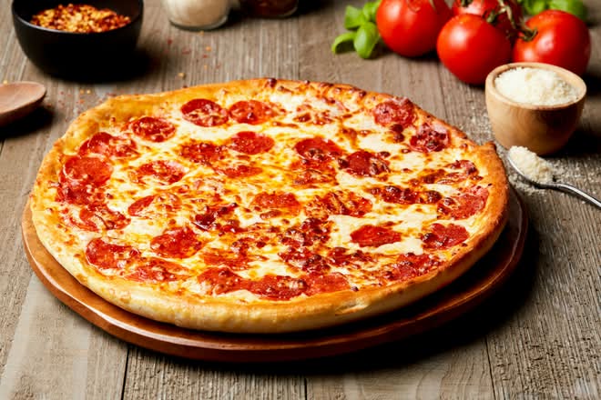 Pepperoni Pounder Pizza