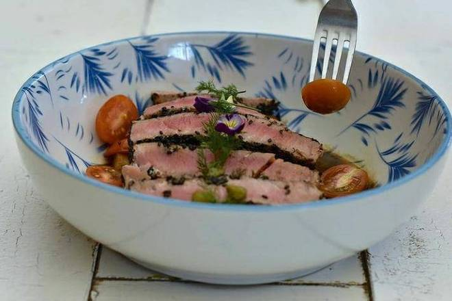 Atún en Costra de Sésamo