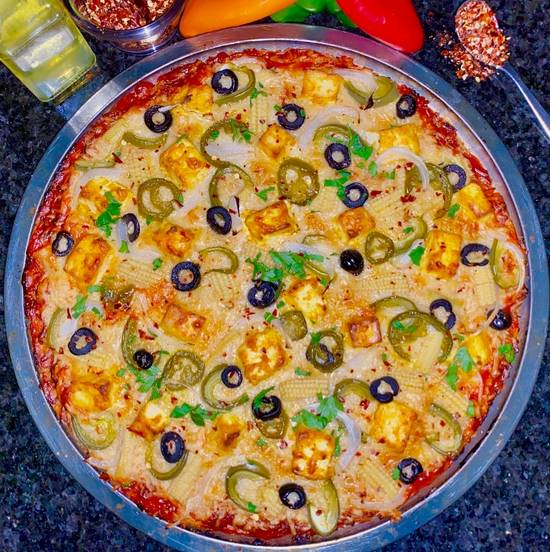TANDOORI PANEER PIZZA 14''