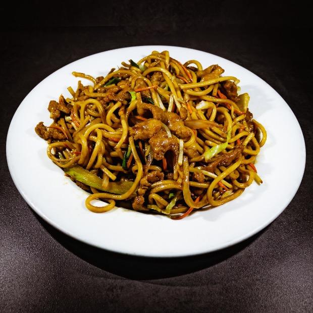 18 Pork Lo Mein 猪肉捞面
