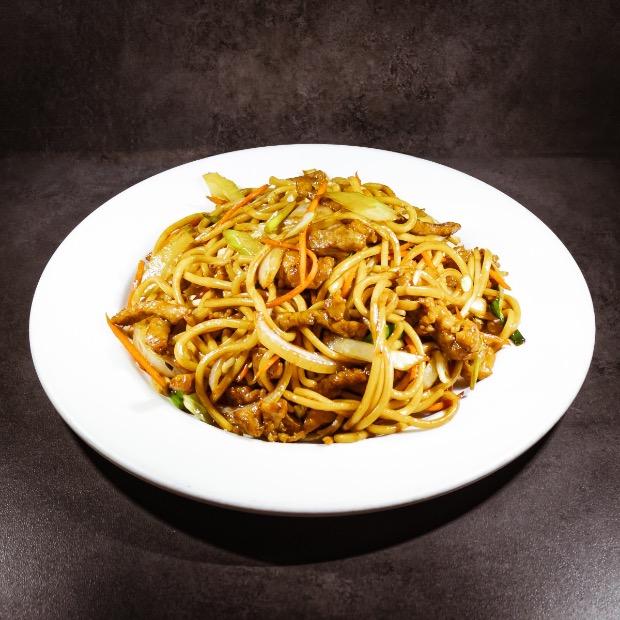 19 Chicken Lo Mein 鸡肉捞面