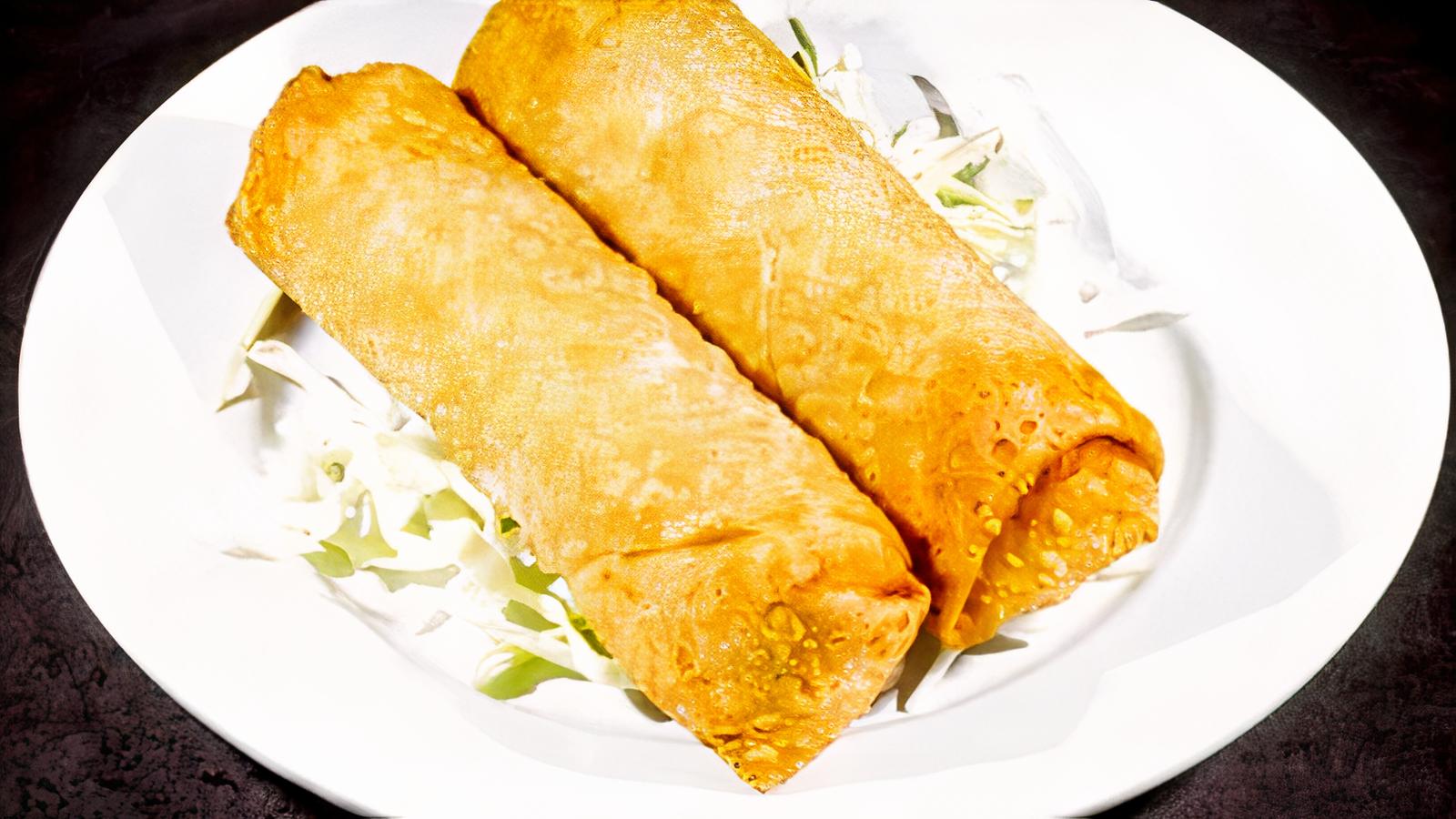 Chicken Egg Rolls (30) 鸡春卷